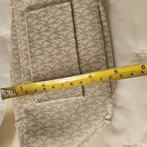 Crossbody Sling Mk - Picture 7 of 8